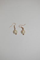 Pendientes perlas enganche dorado