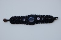 Pulsera brazalete piedra negra